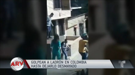 En Colombia Un Ladrón Es Golpeado Con Una Cadena Por Intentar Robarle A Una Mujer
