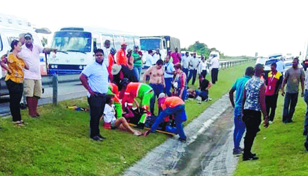 En Diferentes Centro Médicos Se Encuentran Recluidos Los Turistas Heridos En Accidente