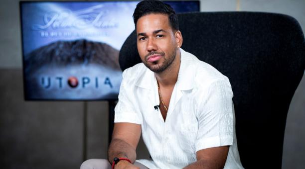 ¡Increíble! Romeo Santos Lo Sube A Cantar Y El Pana No Se Sabe Ni Una Canción