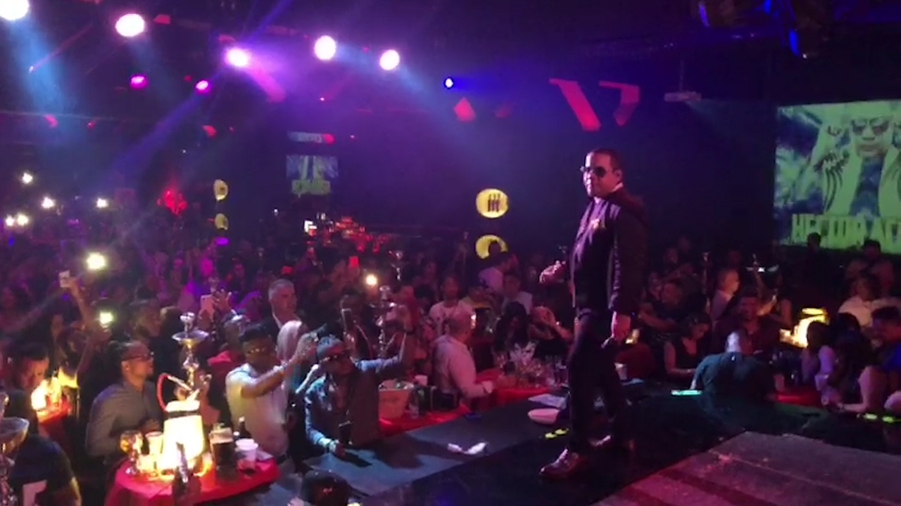 Presentación De Hector Acosta “El Torito” En Barcelona, España