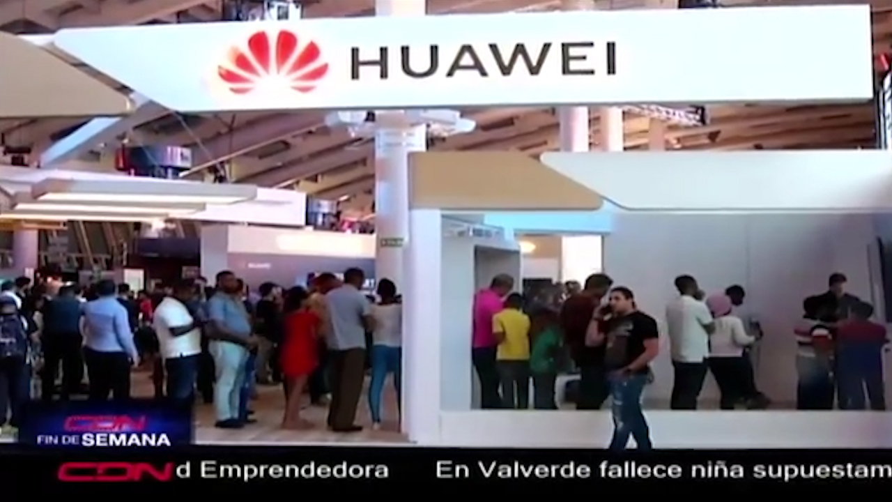 Continúa Con Éxito La Feria Tecnológica Claro Tec