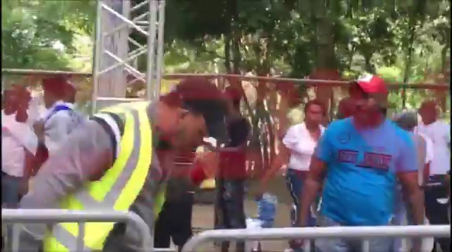 Varias Personas Heridas En La Asamblea Del PRD