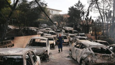 Incendios Forestales En Grecia Dejan Al Menos 74 Muertos