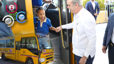 Abinader Anuncia Incorporación De Más De 200 Autobuses Escolares En Santo Domingo
