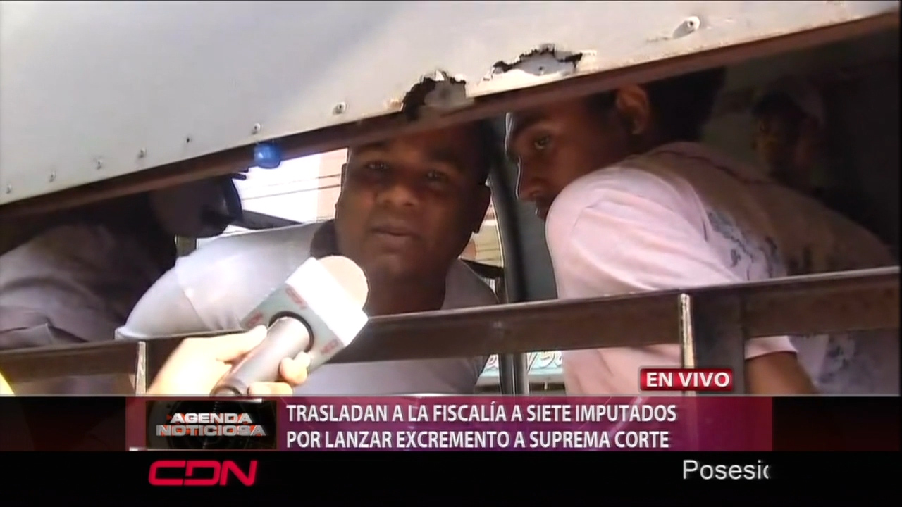 Trasladan A La Fiscalía A Siete Imputados Por Lanzar Excremento A La SCJ Los Que Podrían Ser Sometidos Por Vandalismo