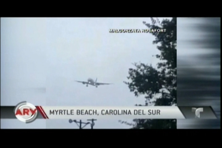 Avión Batalla Por Permanecer Estable Durante Paso De Huracán Irma