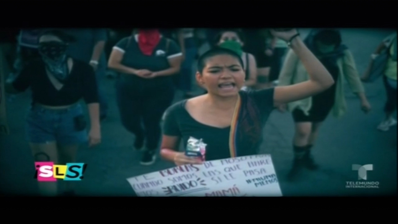 Enrique Guzmán Amenaza A Carmen Salinas.