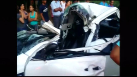 Pareja De Esposos Pierden La Vida En Un Accidente En La Autopista Duarte, Debido Que Un Árbol Impactó El Vehículo Donde Se Transportaban