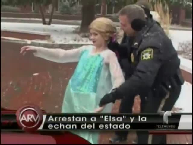 ‘Arrestan’ A Elsa Por La Nieve Que No Para De Caer En Carolina Del Norte #Video