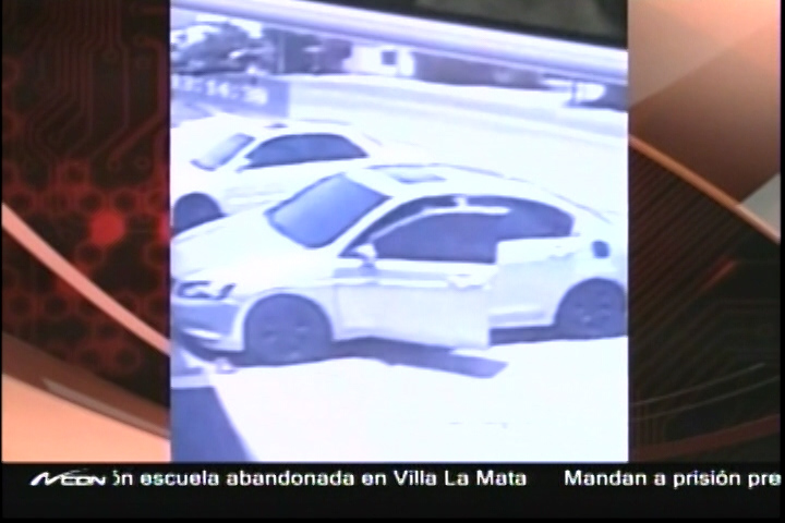 Asaltan Sucursal Del Banco Ademi En La Vega; Hieren Vigilante