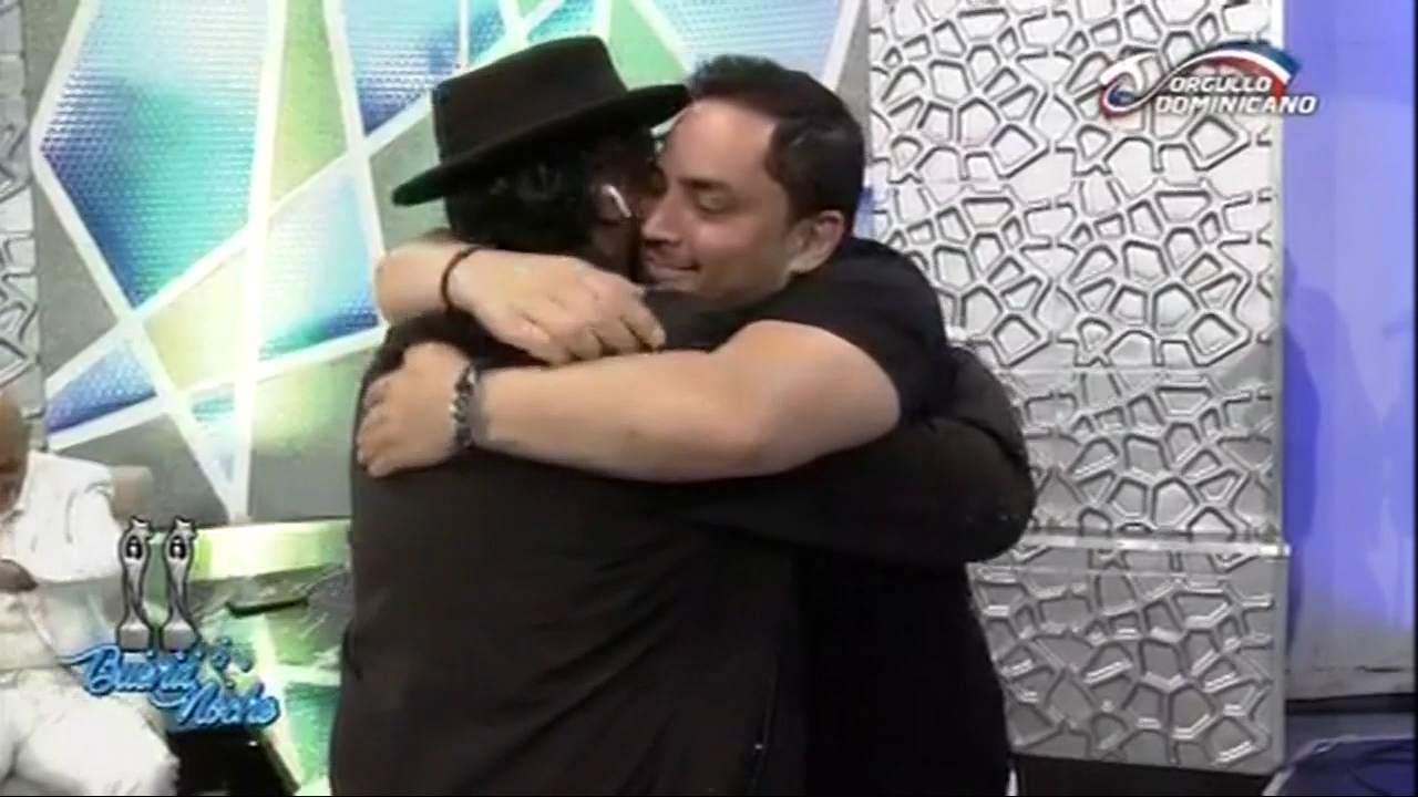 ¡NOCHE ESPECIAL! Sergio Vargas Sorprende A Manny Manuel En Buena Noche TV