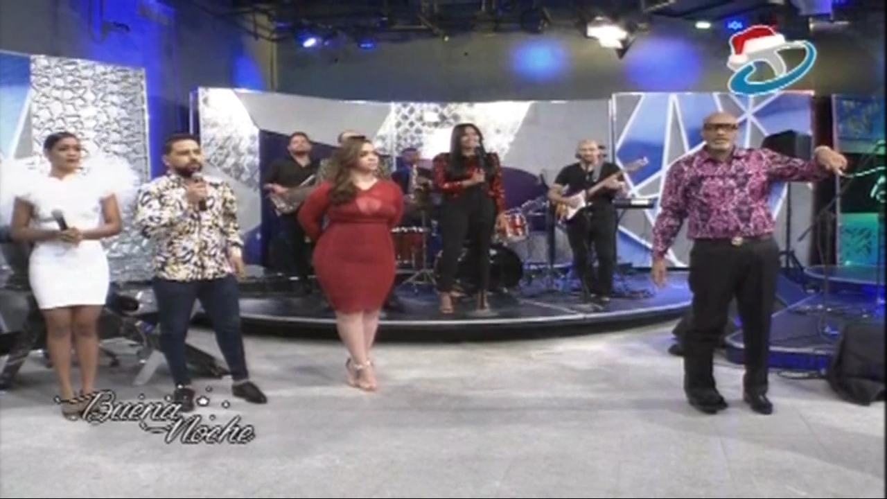 Buena Noche: ¿Cuáles Son Tus Deseos Para Este Nuevo Año?