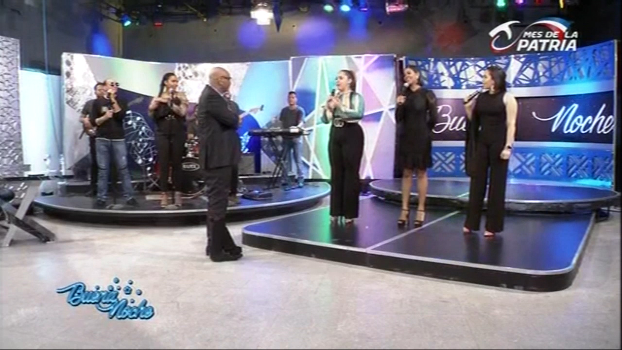 Buena Noche: ¡Las Parejas Que Vigilan A Sus Parejas!