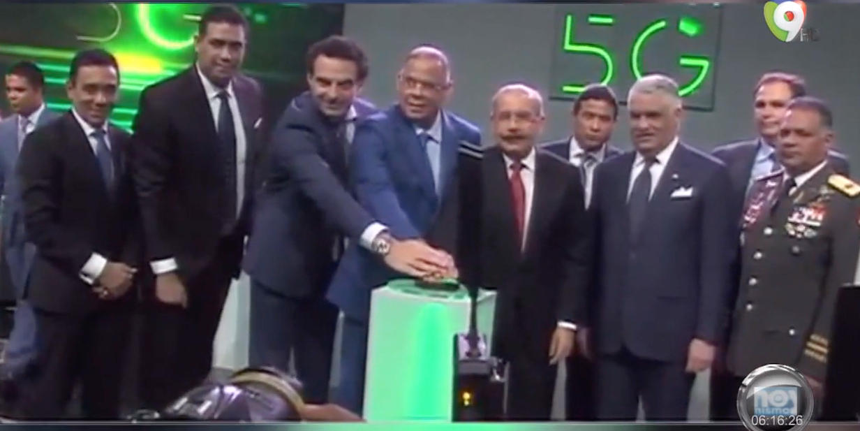 El Presidente Medina En Acto De Viva En El Que Junto A Ericsson Anuncian 5G Para El País