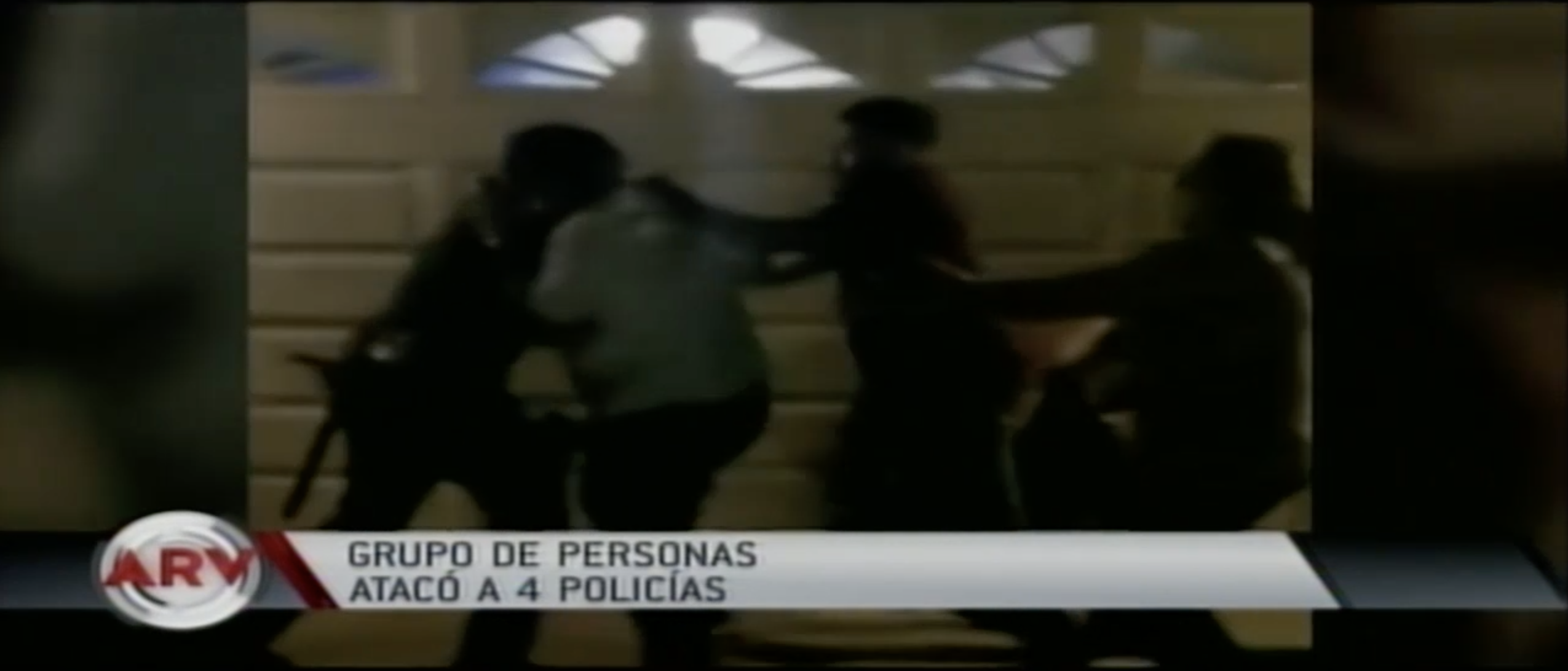 Un Grupo De Personas Atacaron A 4 Policías, En Una Fiesta En California