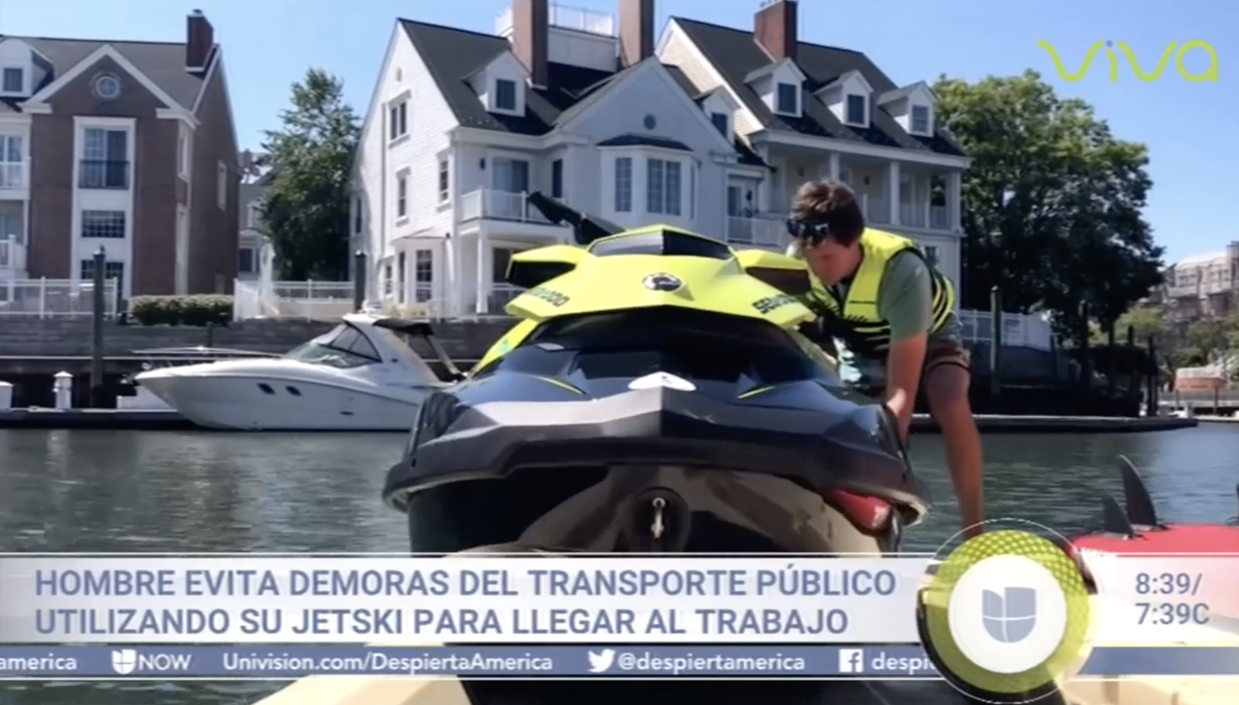 Hombre Evita Demoras Por El Tráfico Utilizando Su Jetski Para Llegar Al Trabajo