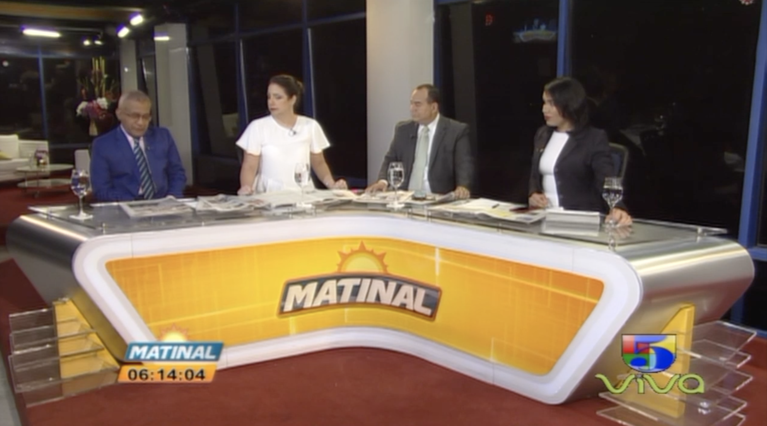 Gonzalo Castillo Se Mantiene Detrás De Leonel Fernández En Las Encuestas