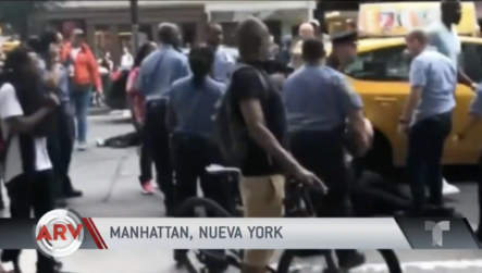 Estudiantes Furiosos Le Caen A Golpes A Varios Policias En Nueva York