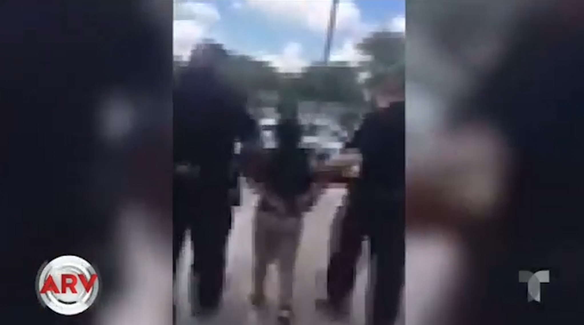 Familias De Niños Autistas Condenan El Abuso De Policías Hacia Sus Hijos Por Arrestarlos