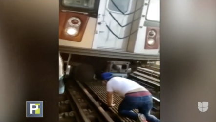 Nueva York Reconoce Como Héroes A Los Dos Hombres Que Salvaron A Una Niña En Una Estación De Tren