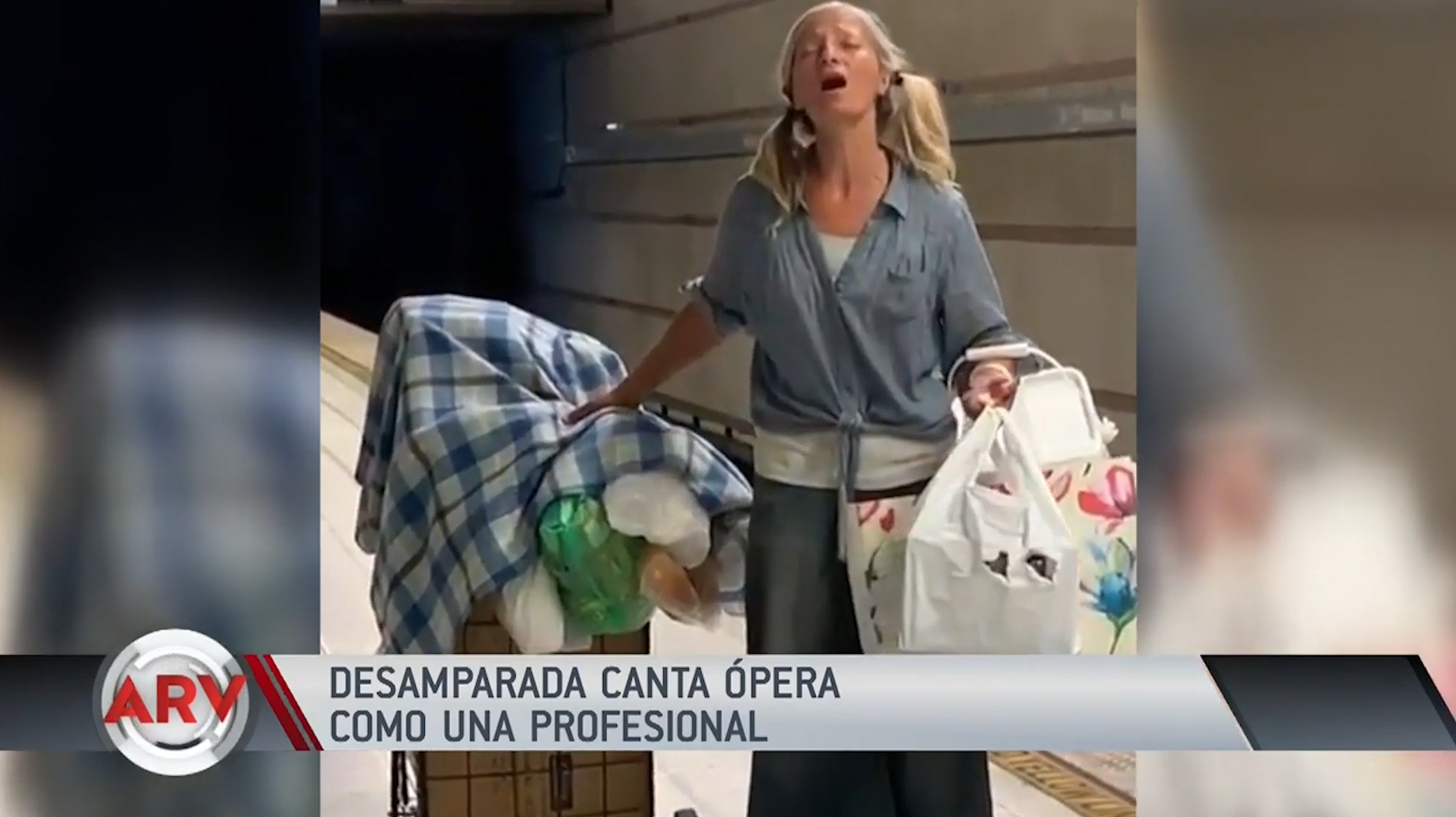 Talentosa Cantante De ópera Deambula Por Las Calles De Los Ángeles