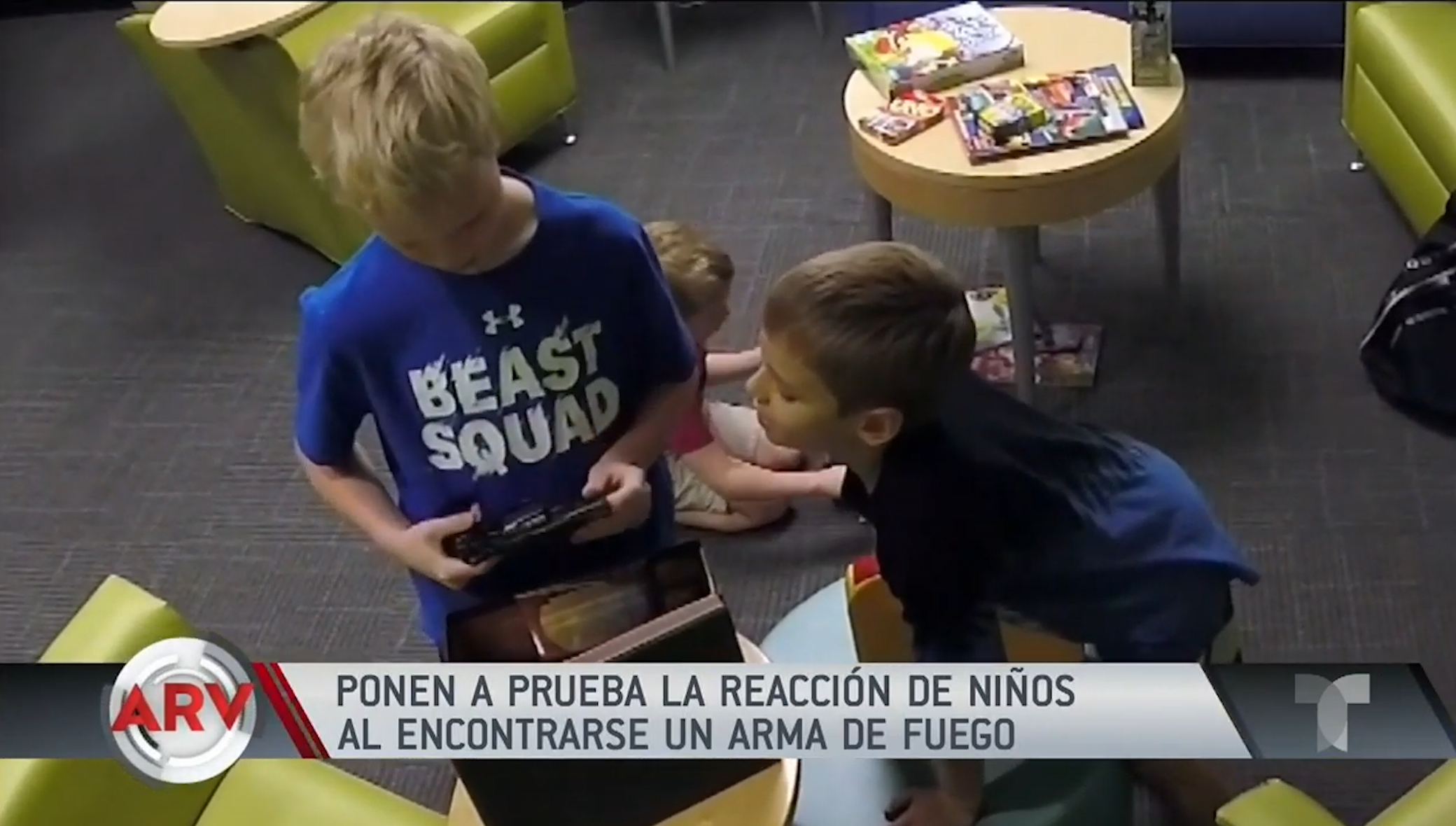 Ponen A Prueba La Reacción De Niños Frente A Un Arma De Fuego