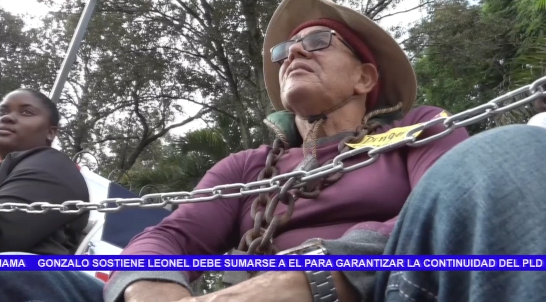 Protestan Para Exigir El Nombramiento Del Personal De Un Liceo En Santiago