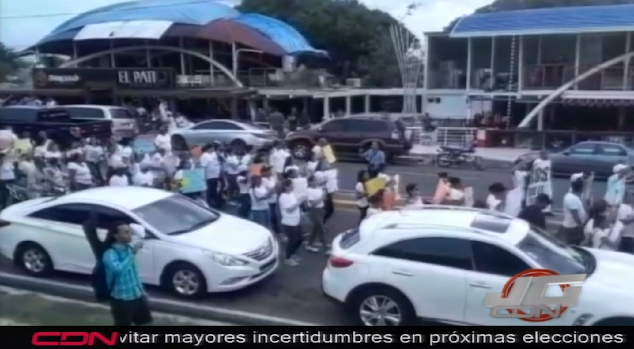 Familiares De Joven Que Asesino A Su Padre Dicen Que Su Sentencia A 30 Años Fue Una Injusticia