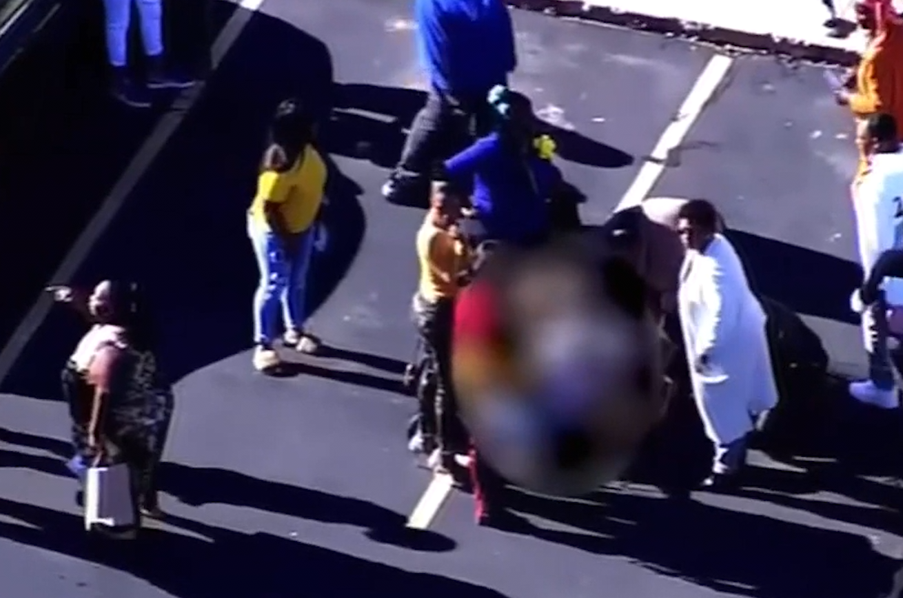 En Oklahoma Asistentes A Un Funeral Fueron Baleados Por Supuesto Ajuste De Cuenta Entre Pandillas