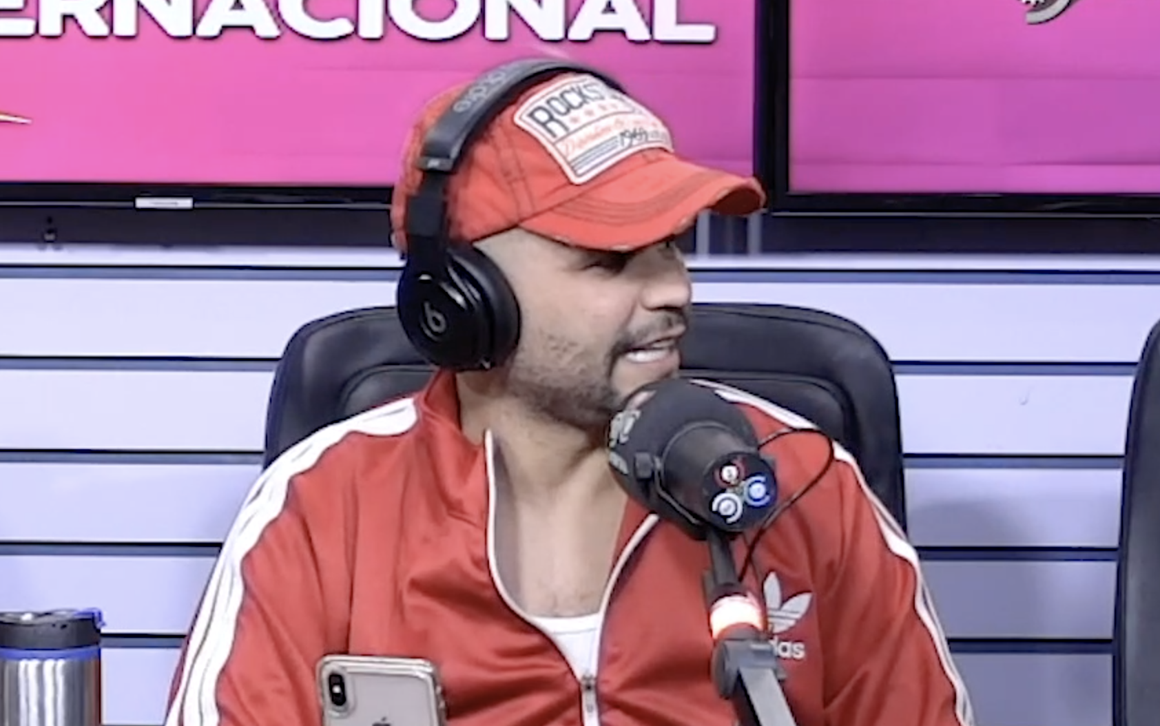 Masa Responde Feamente A Los Rumores Sobre Que él Se Agarraba Con Sus Presentadoras