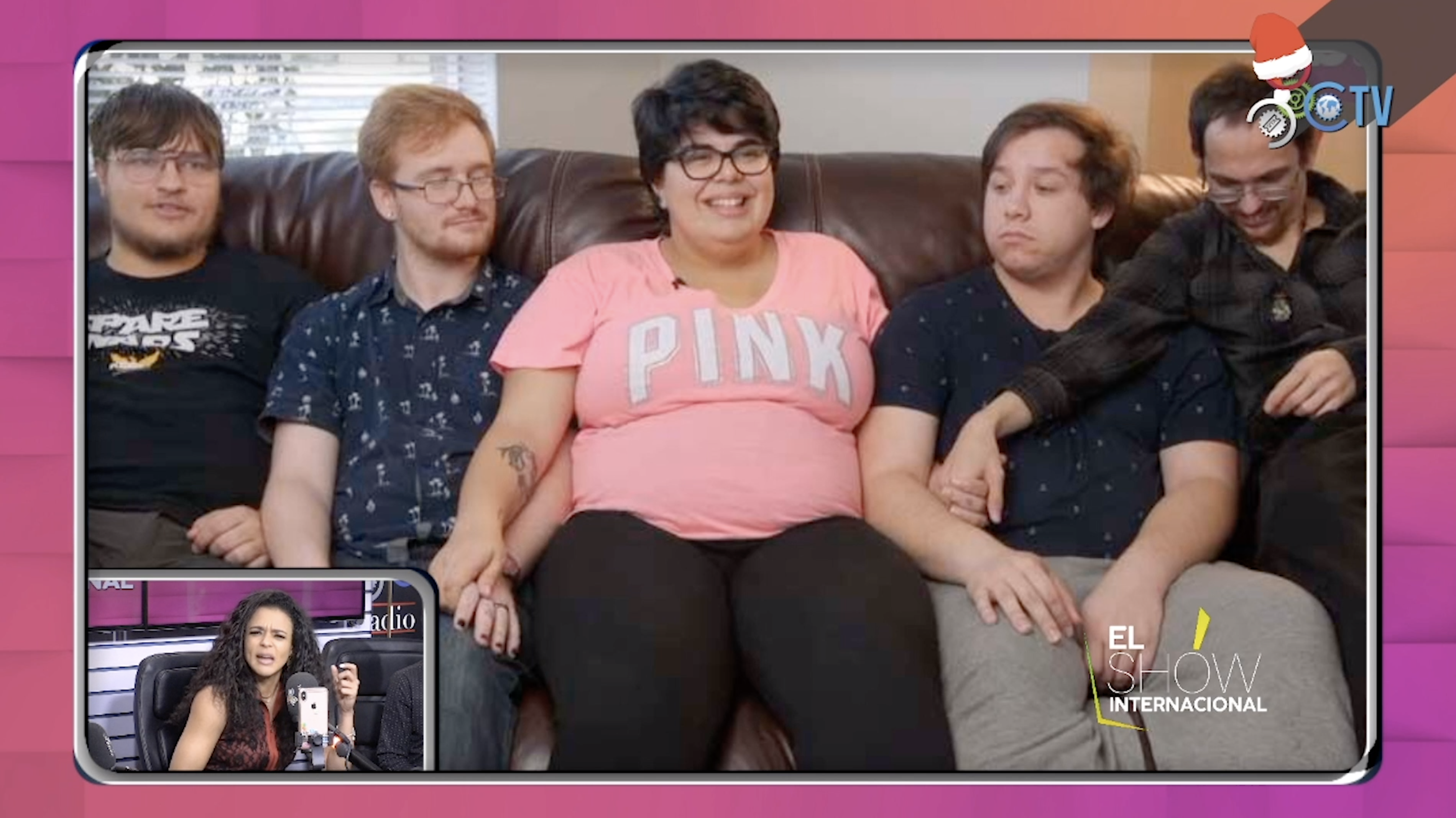 Tiene Apenas 20 Años, Vive Con Tres De Sus Cuatro Novios Y Esta Embarazada