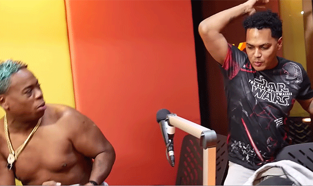 DJ Topo Rompe Miles De Pesos En La Cara De Alofoke