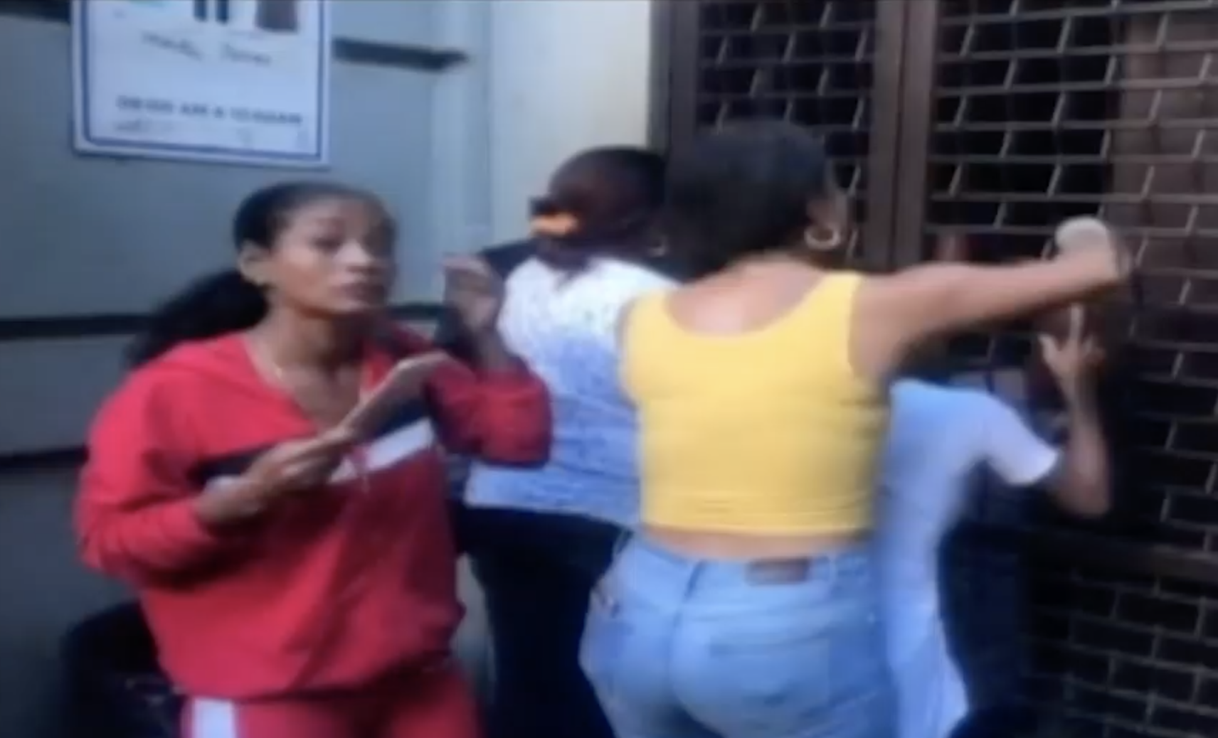 Denuncian Que A Los Presos En El Palacio De Justicia Los Están Torturando Y Dandole Tubazos