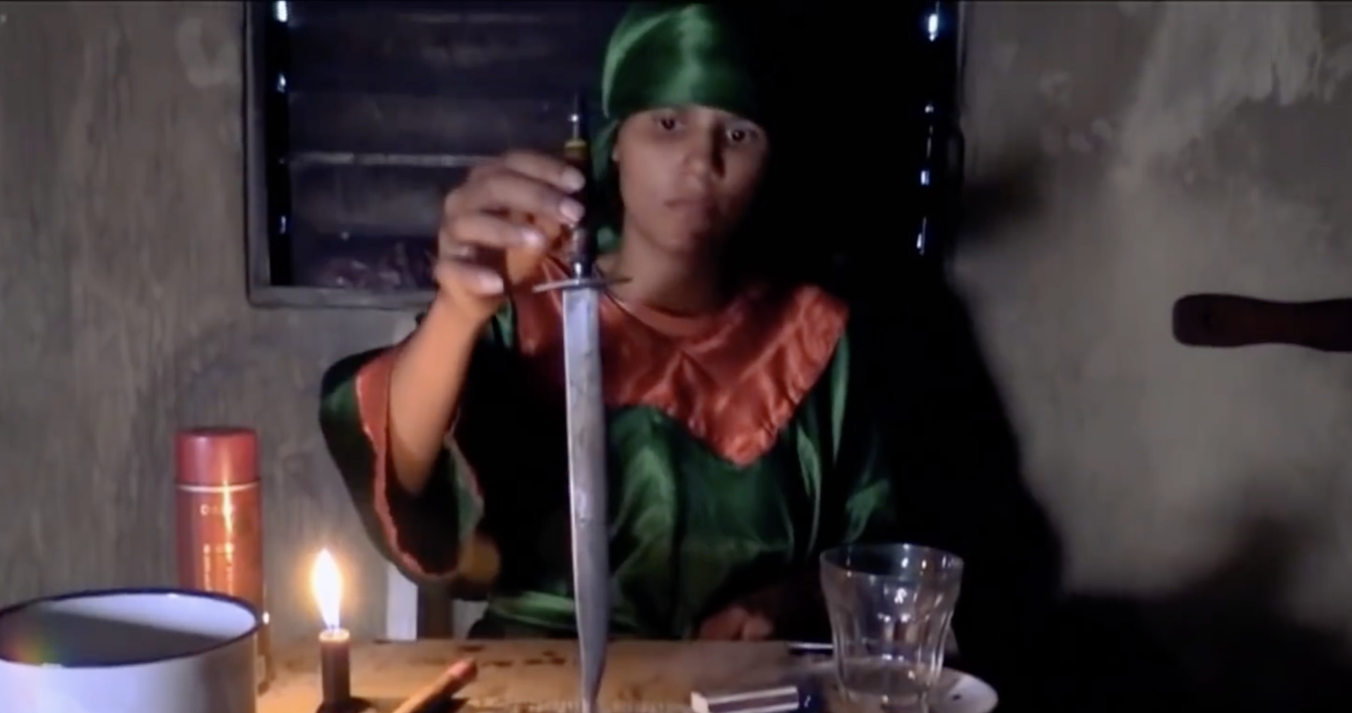 Estudiante De Medicina Deja Sus Estudios Para Convertirse En Hechicera