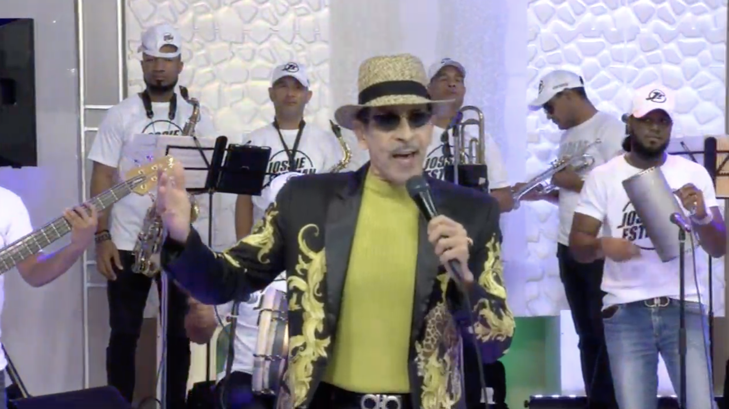 Jossie Esteban Nos Sorprende Con Destacada Presentación En El Super Poder