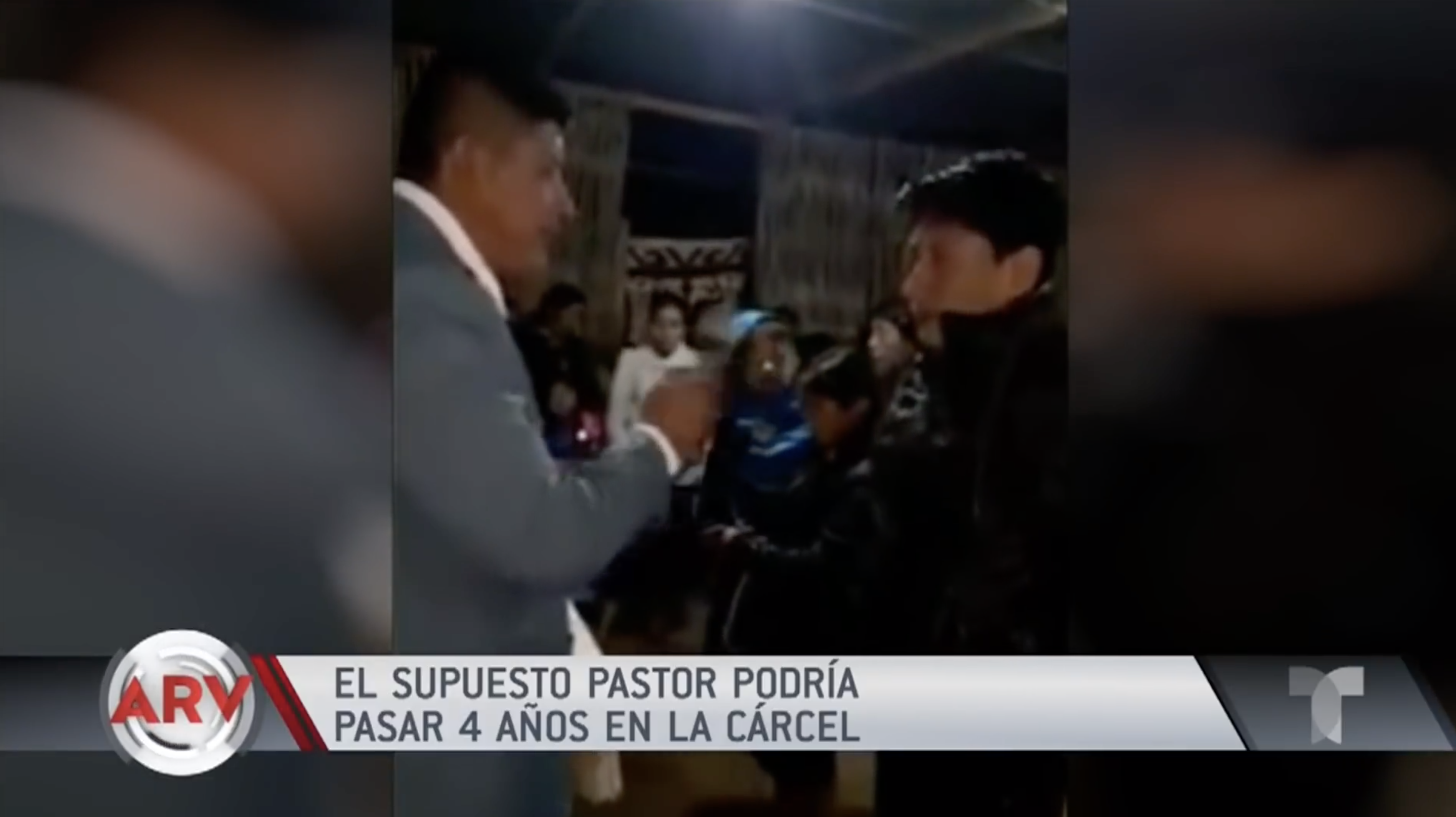 Un Pastor Hace Presunto Exorcismo Masivo Para Sacar Demonio Del Coronavirus