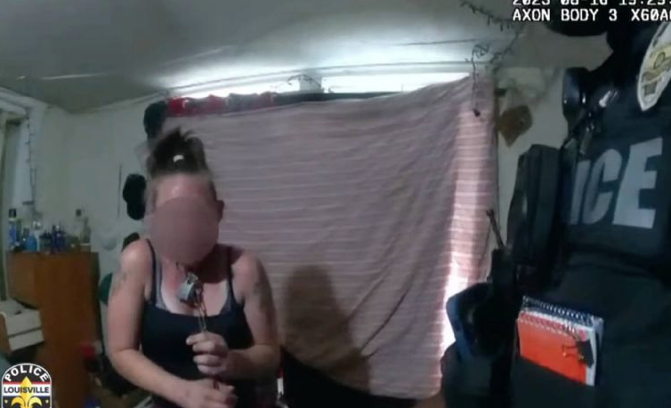 “La Encontramos Como Un Perro” Liberan A Mujer Encadenada Del Cuello Dentro De Una Casa De Kentucky