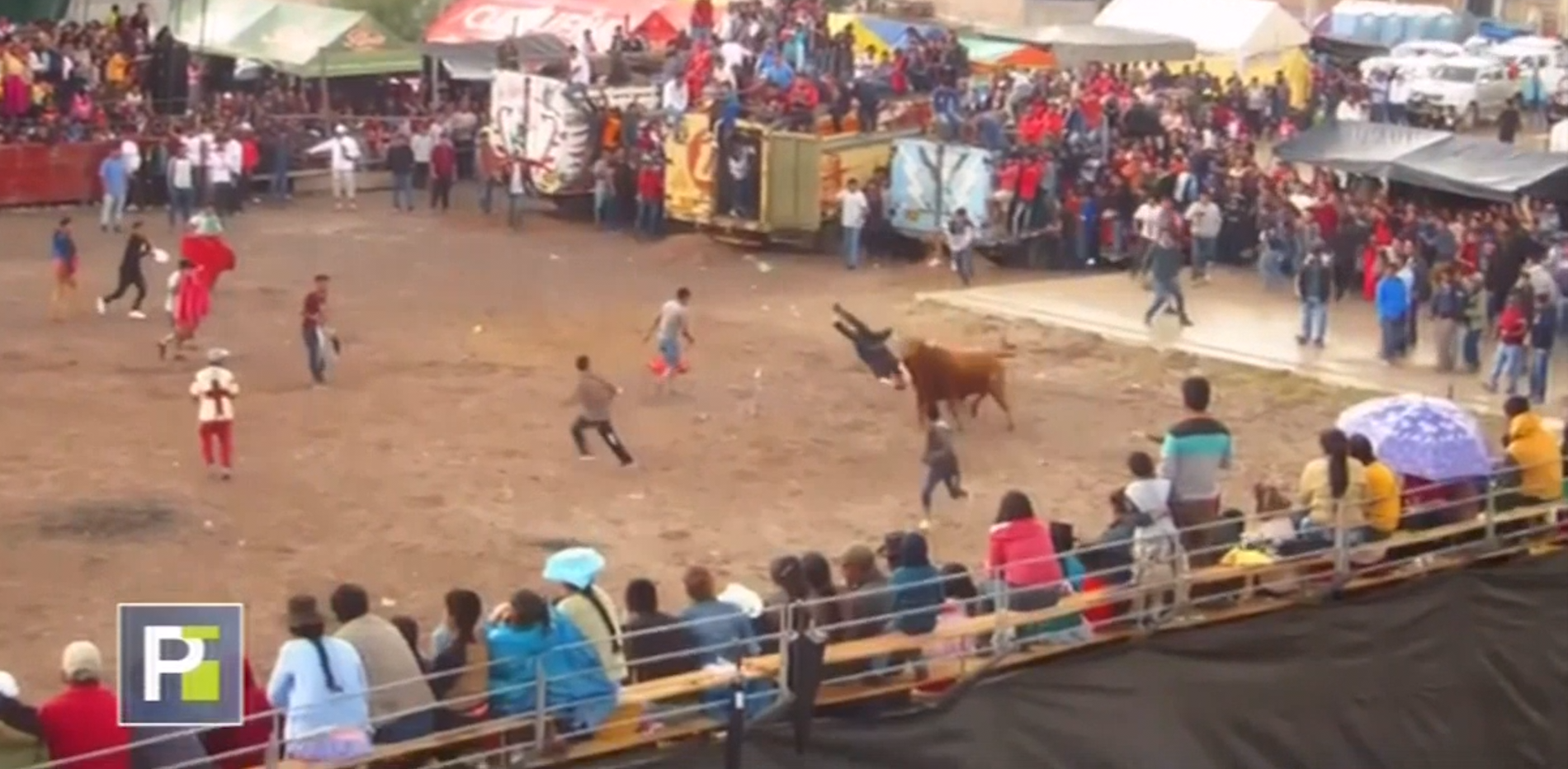 Video! Un Toro Casi Le Quita La Vida Aun Hombre En Perú