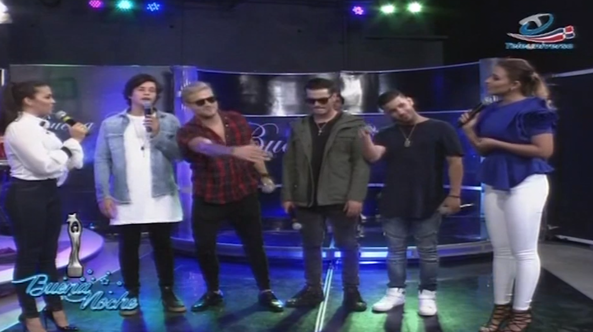 Entrevista A “Lo Blanquito” En Buena Noche