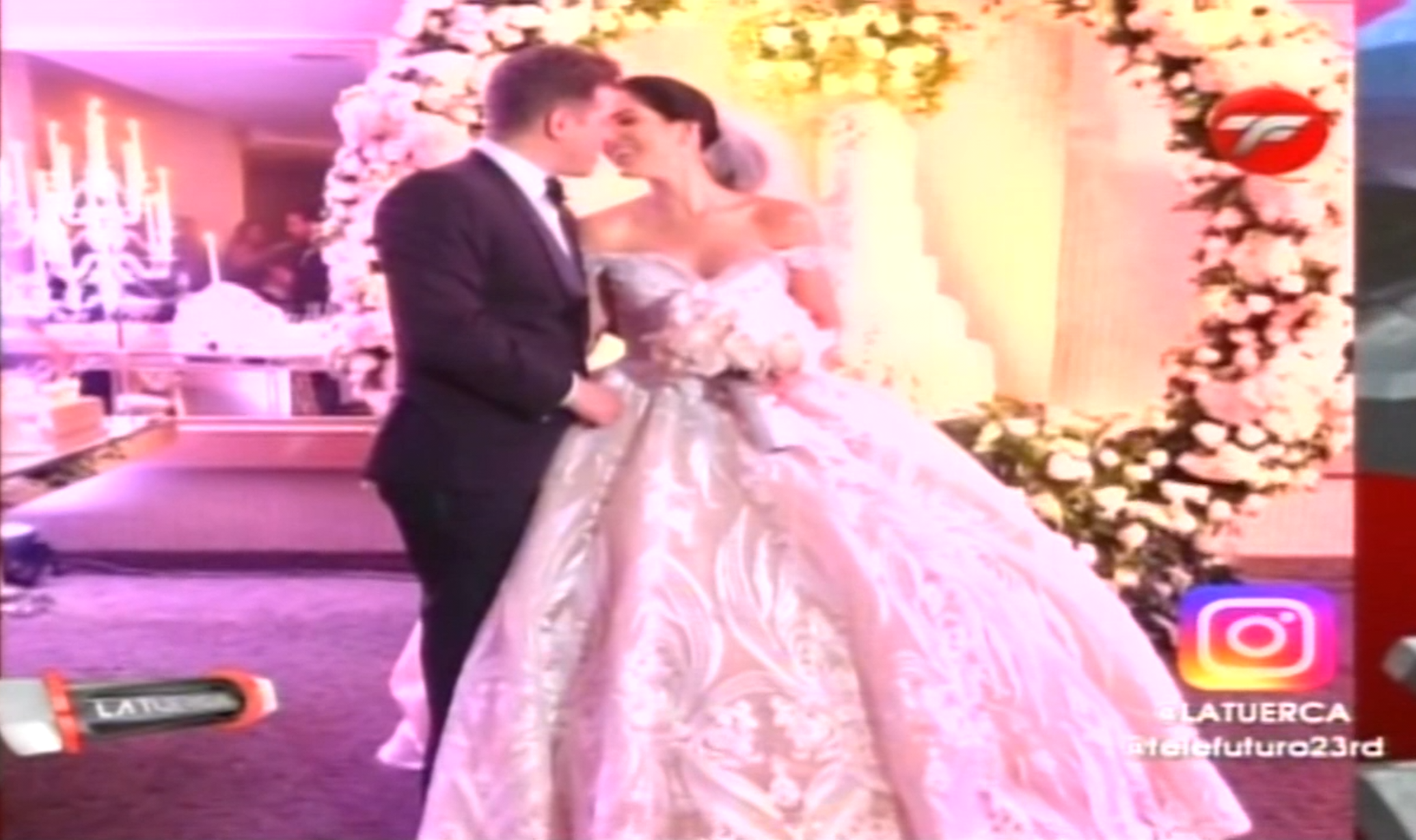 Mira Cuál Fue La Razón De Yubelkis Peralta, Para Usar Tres Vestidos De Novia En Su Boda