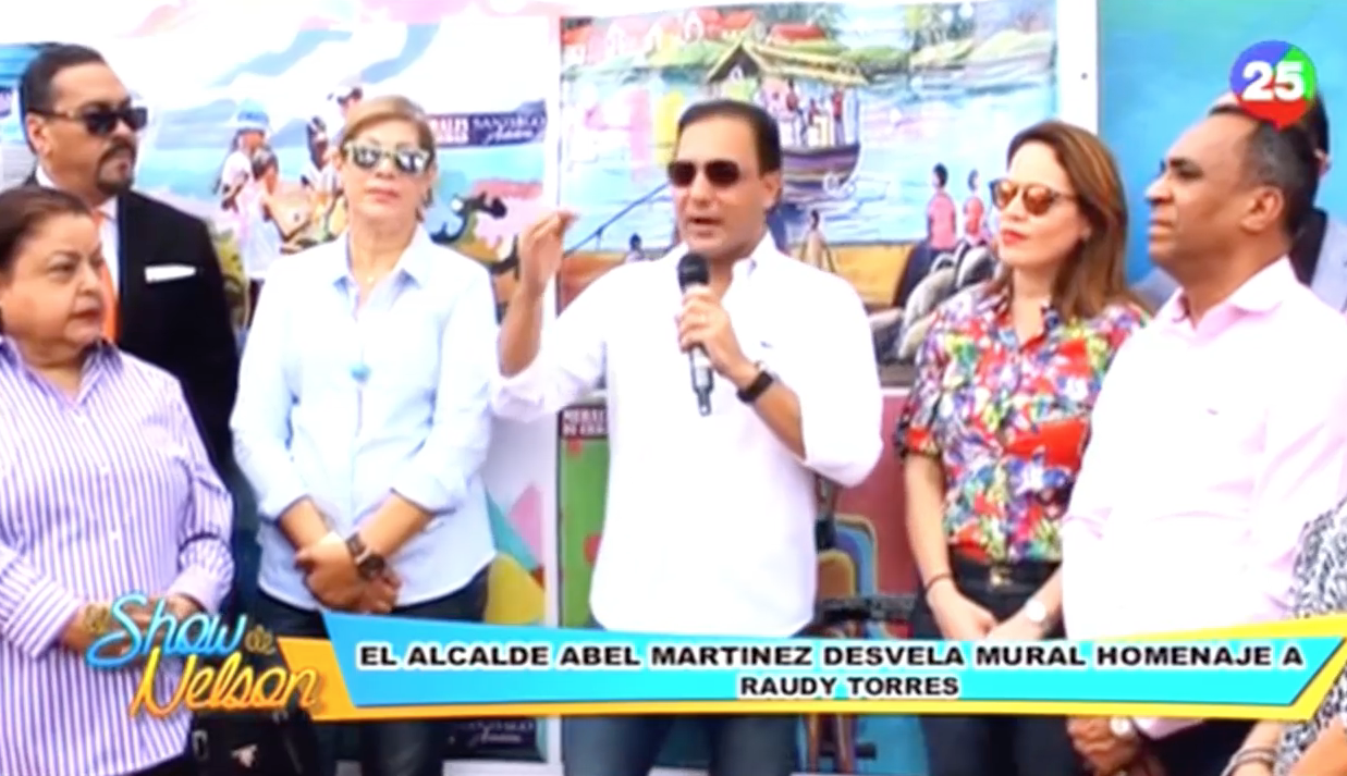 Alcalde Abel Martínez Desvela Mural En Homenaje A Raudy Torres En Santiago