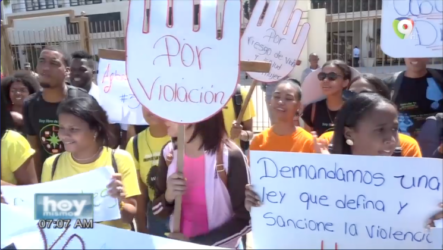 Encuesta Revela El 79 % De Los Dominicanos Apoyan El Aborto Situacional