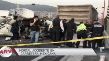 Mortal Accidente En Carretera Mexicana Deja 12 Muertos Y Varios Heridos