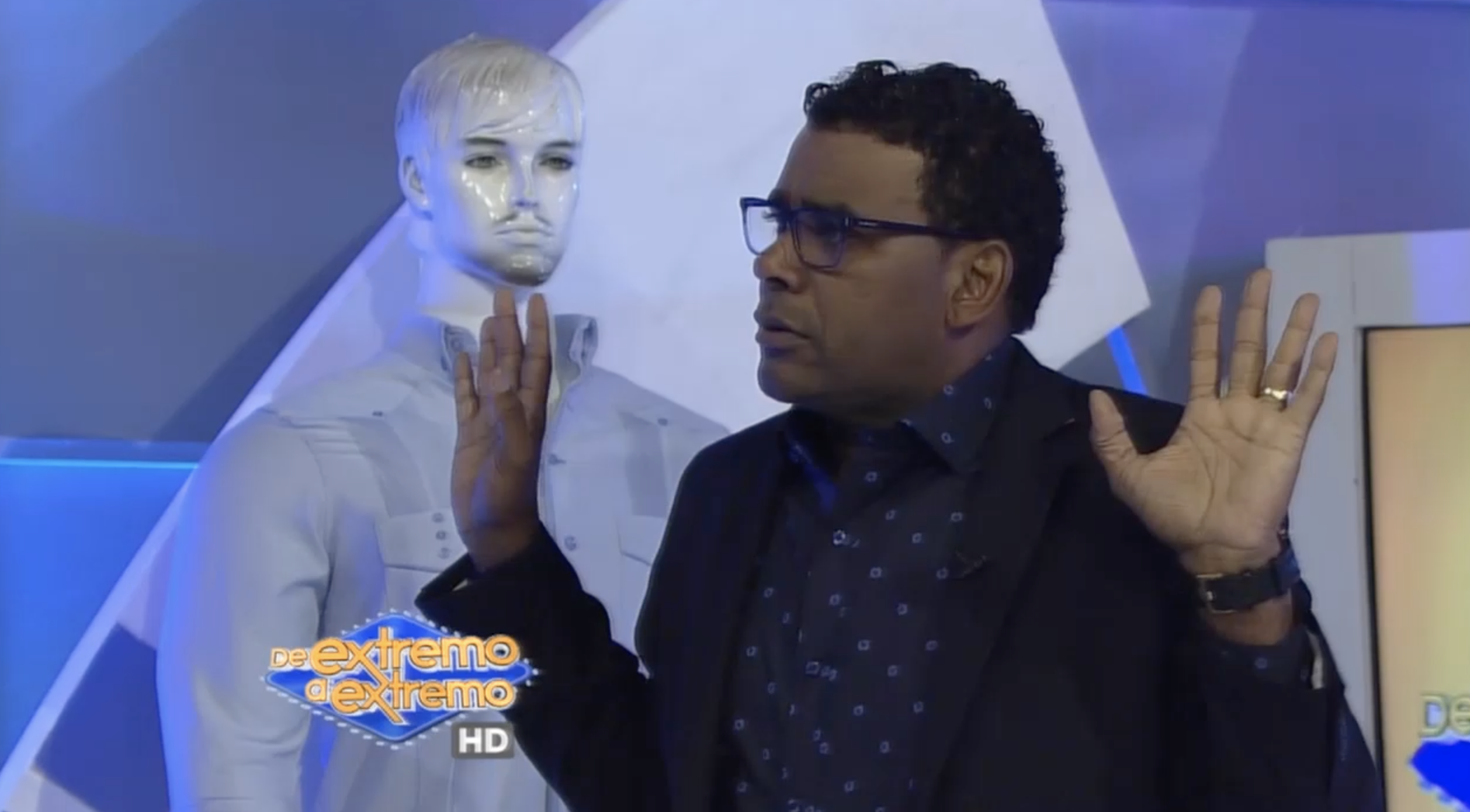 Entrevista A John Berry ‘’GÓMEZ DÍAZ ME TRAJO PARA UNA SECCIÓN Y DIJERON QUE NO’’