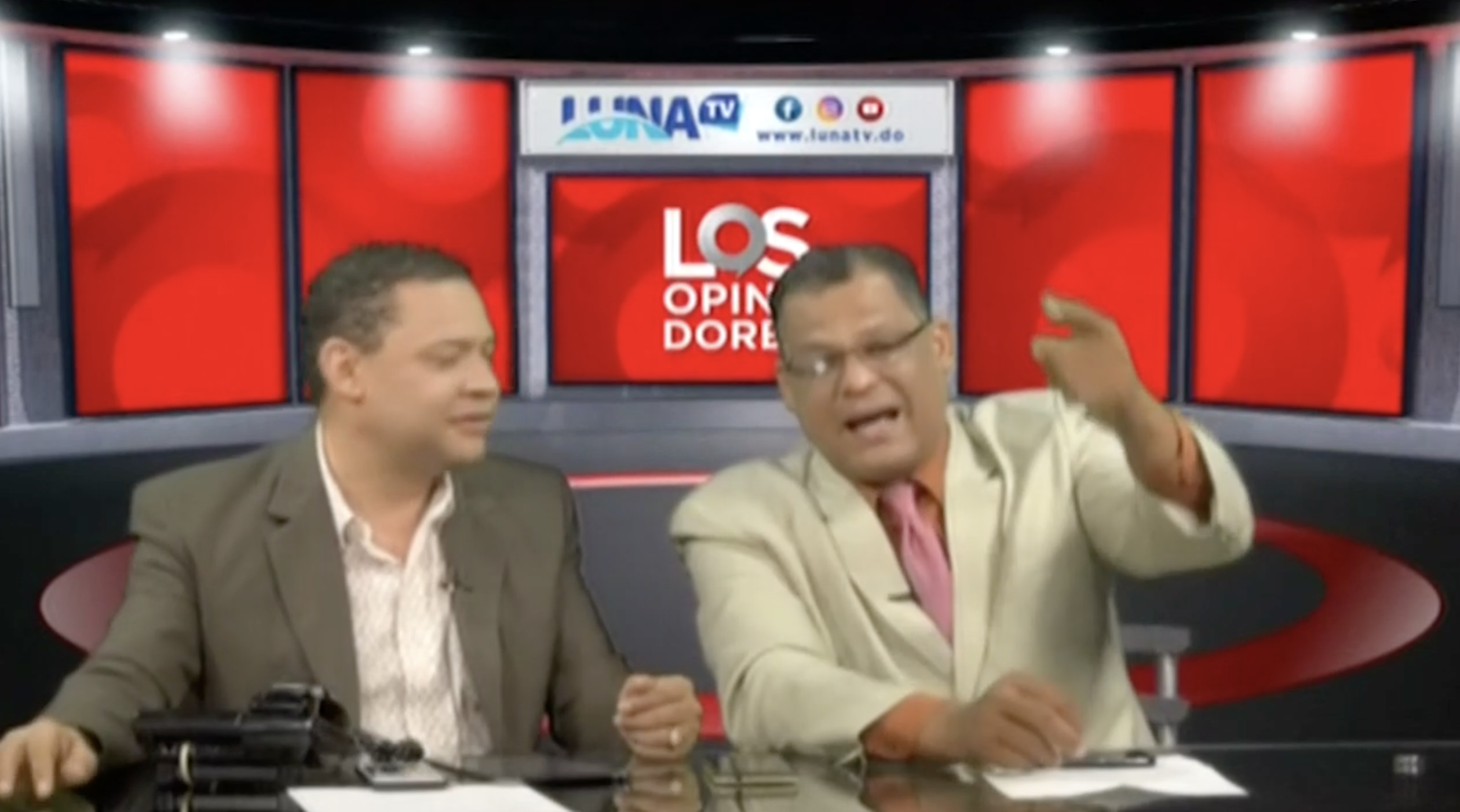 Los Opinadores: Hipólito Debería Respetar Al Pueblo Y Dejar Que Vaya Luis Abinader