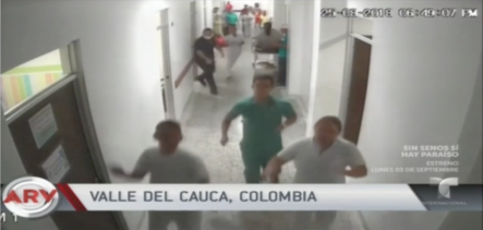 Ex Boxeador Golpea A Todos En Un Hospital En Colombia