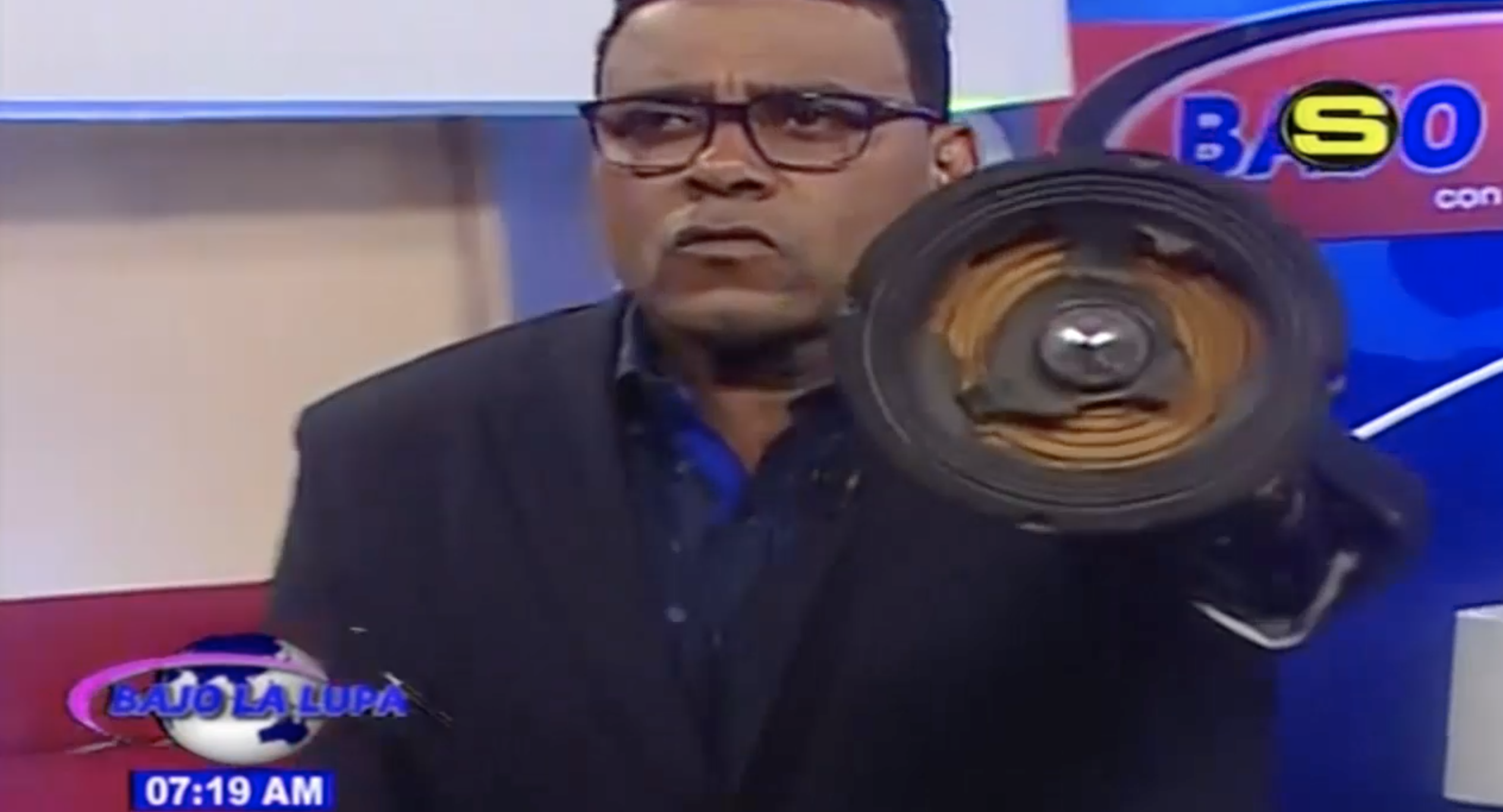 Jhon Berry Arremete Nuevamente Contra Abigail Soto