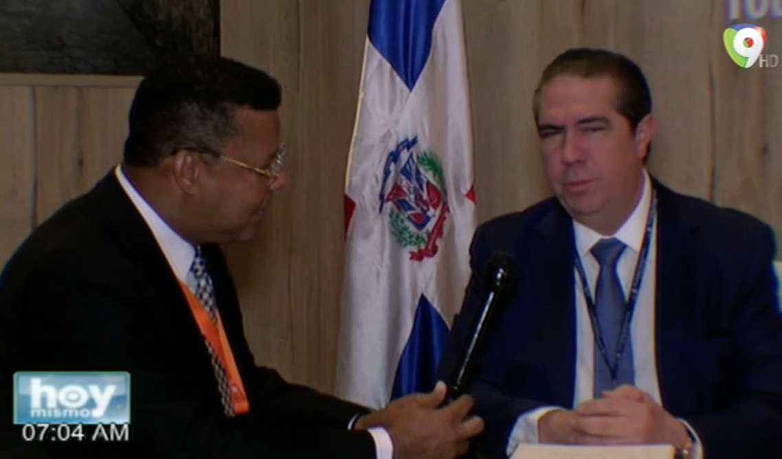 Dany Alcantara Hace Reportaje De La Participación De RD En La Feria Del Turismo De Paris Francia