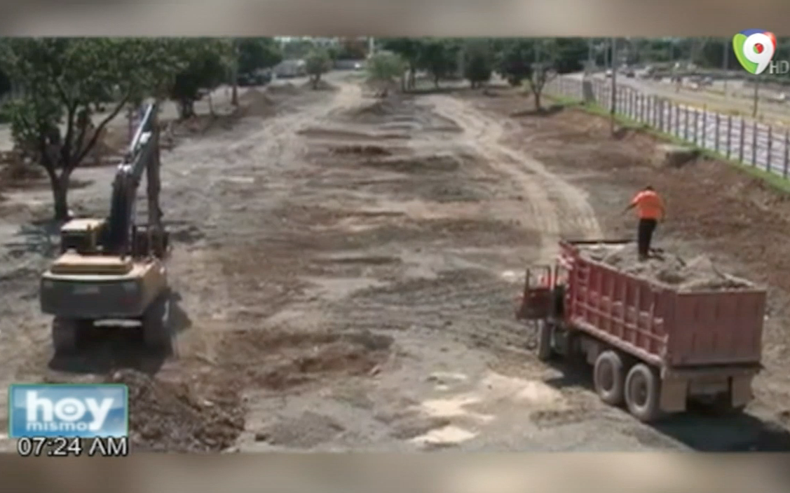 Sigue Generando Polémicas La Parada De Autobuses Que Se Está Construyendo En El Parque Del Este