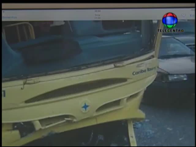 Nueve Heridos En Accidente Entre Un Autobús De Caribe Tour Y Patana #Video